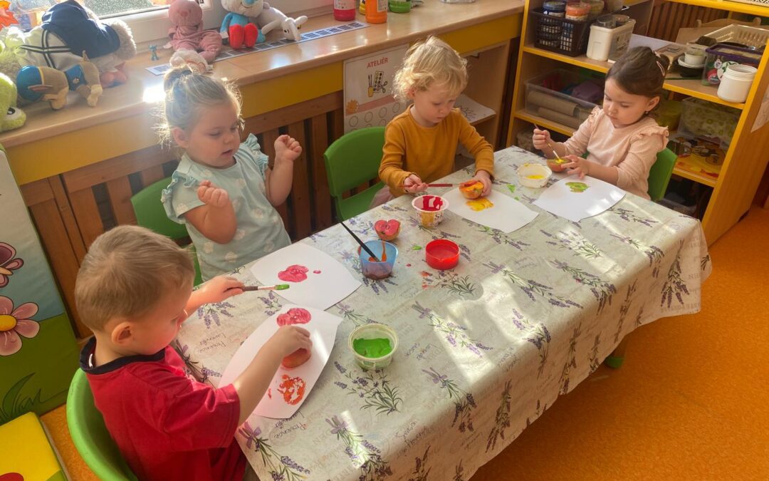 Svět plný barviček – aktivity v centrech